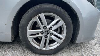 Toyota Corolla 1.8 HYBRID ACTIVE TECH E-CVT 122 5P