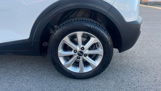 Kia Stonic 1.2 TECH 84 5P