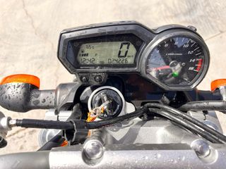 Yamaha FZ6 Naked Moto