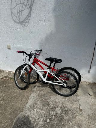 Bicicleta Infantil Roja y Blanca 80€ las dos