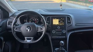 Renault Megane 1.3 TCE ZEN 140 5P