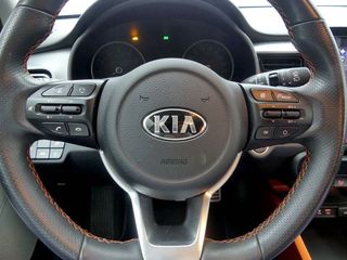 Kia Stonic 1.2 TECH 84 5P