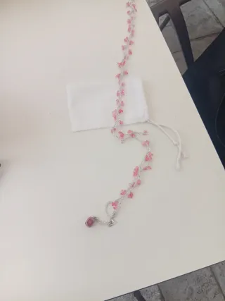 Collar hecho a mano con cristales