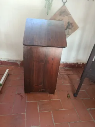 Botellero de madera estilo casa