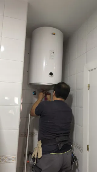 Montajes termos ventiladores servicio manitas