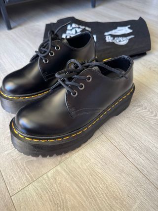 Dr. Martens 8053 Quad Plataforma Negro