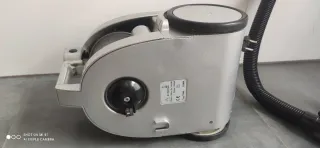 Aspiradora Severin 1600W sin bolsa