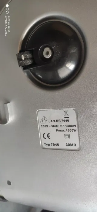 Aspiradora Severin 1600W sin bolsa