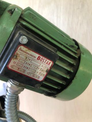 Tronzadora Metal Trifásica con 5 discos de cortar