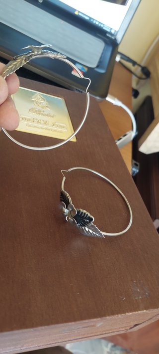 Orecchini pendenti lunghi con fiori