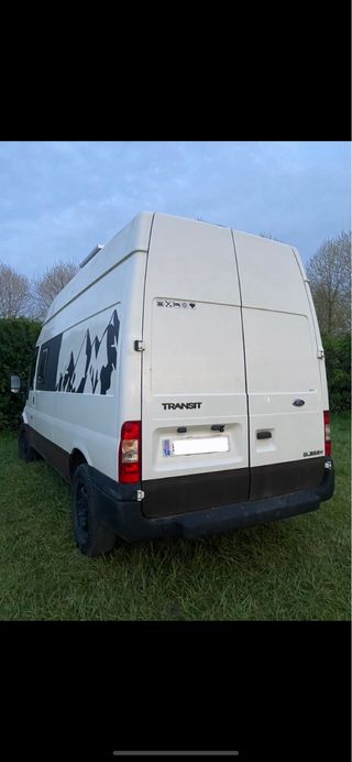 Furgoneta camper homologada Ford Transit