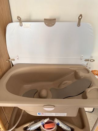 Bañera cambiador Jané 2 meses de uso  esta nuevo