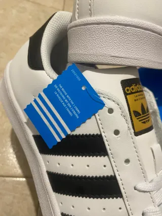 Adidas Superstar Blancas y Negras