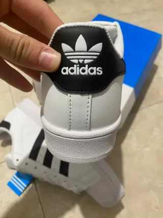 Adidas Superstar Blancas y Negras