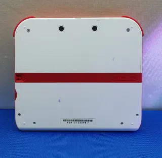 CONSOLA 2DS COMPLETA ROJA BLANCA