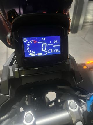 Honda ADV 350 Negra/Gris