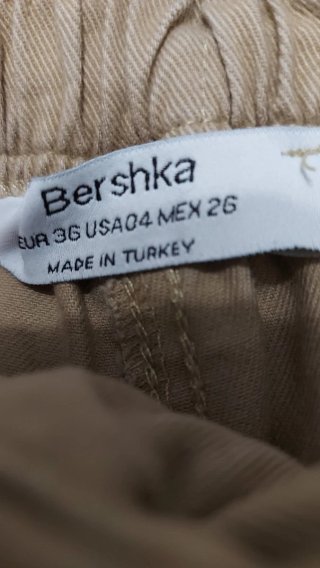 Pantaloni Bershka beige vita alta