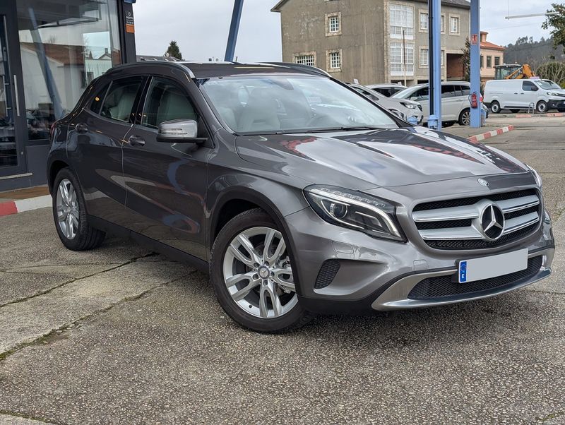 Mercedes-Benz GLA 200d Urban - foto 1