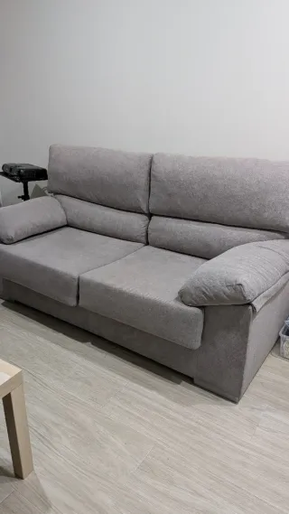Sofá gris