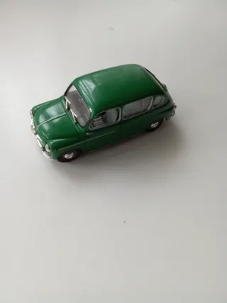 Coches a escala 1:43  Seat  (3 unidades)