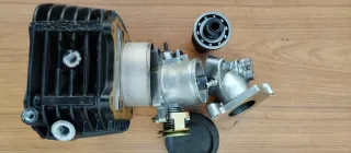 Honda MSX 186cc competición blanca y dorada.