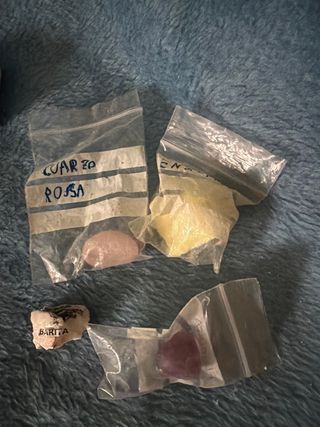 Collezione di minerali e pietre naturali