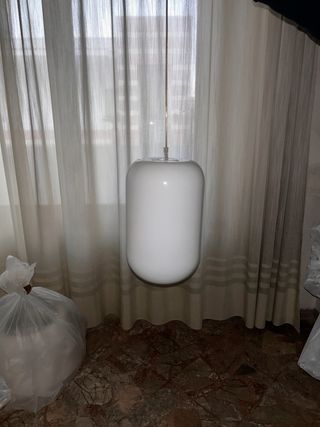 Lampadario a sospensione bianco in vetro