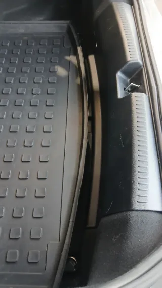 Cubeta Maletero Mercedes Benz CLA