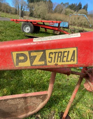 Rastrillo juntador  extendedor pz para tractor
