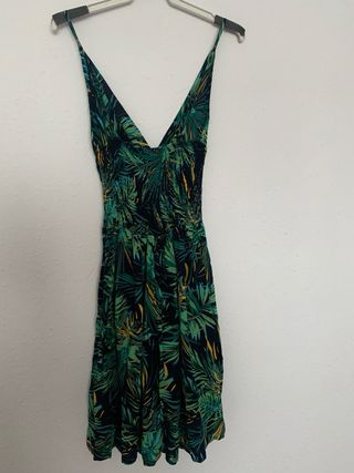 Lote 2 vestidos verano estampado hojas y flores