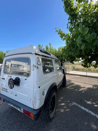 Suzuki samurai