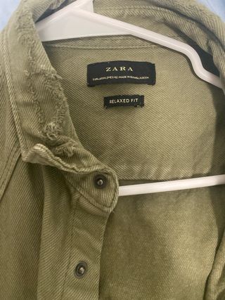 Chaqueta Zara Verde Desgastada