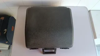 Máquina de escribir Royal con maletín