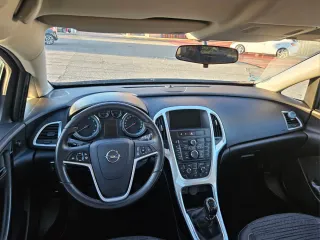 Opel Astra 2015