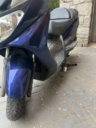 Suzuki Burgman 125 Scooter Automática