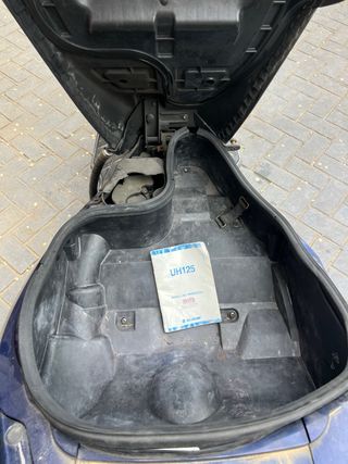 Suzuki Burgman 125 Scooter Automática