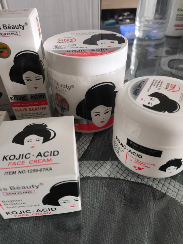 Set di cosmetici Kiss Beauty