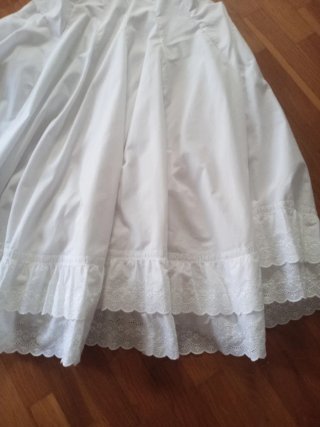 ENAGUA BLANCA