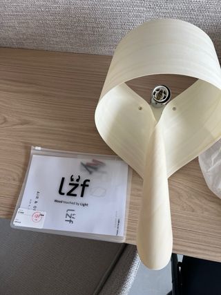 Aplique pared haya LZF Lamps sin estrenar