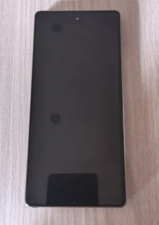 Smartphone Viola con Caricabatterie
