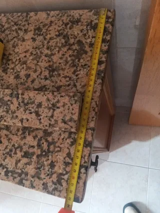 Mueble de cocina con encimera de mármol