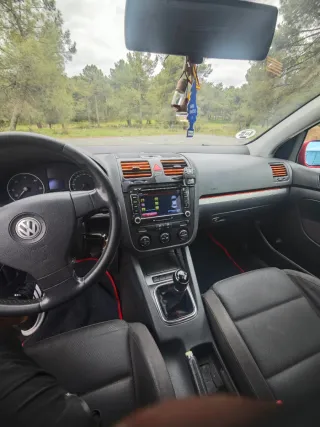 Volkswagen Golf 2004