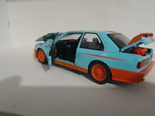 BMW E30 M3 Escala 1/24 Gulf