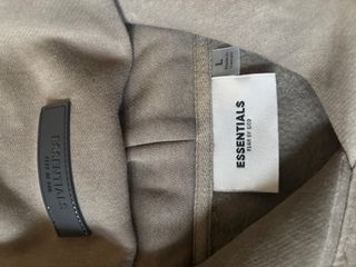 Sudadera Essentials Verde Oliva