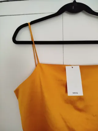 Vestido naranja satinado
