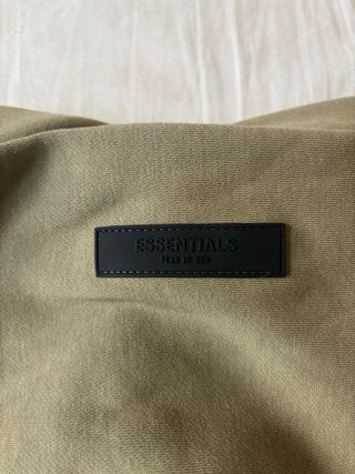 Sudadera Essentials Verde Oliva