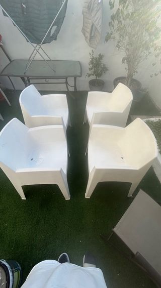 Sillas de Terraza Blancas de Plástico
