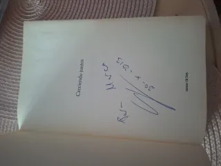 Creciendo juntos: De la infancia a la adolescen...