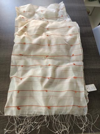 Chal de seda natural naranja y blanco