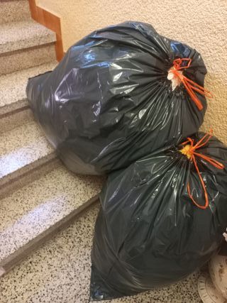 Ropa M-L, mantas y sábanas